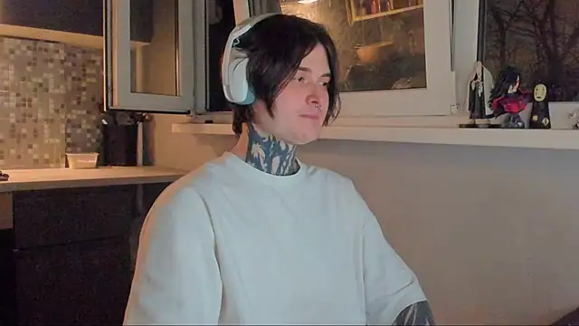 Snapshot of _torfin_ chatting on April 2026 10:40:01 PM torfin online show from April 2026 10:40:01 PM