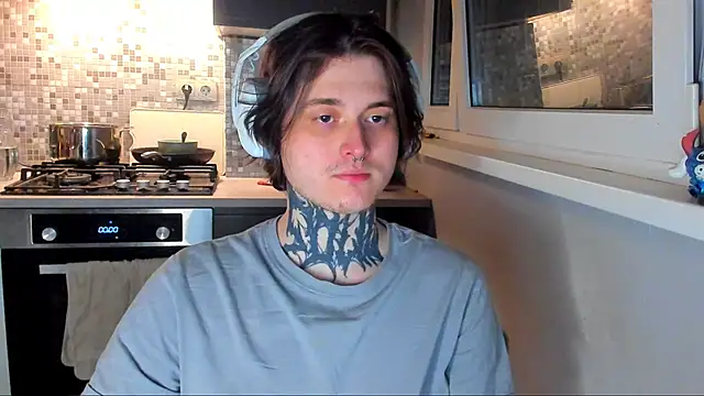 Snapshot of _torfin_ chatting on April 2026 09:28:02 PM torfin online show from April 2026 09:28:02 PM