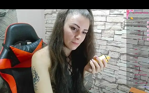 Catbaby32 online show from November 2025 09:42:02 PM