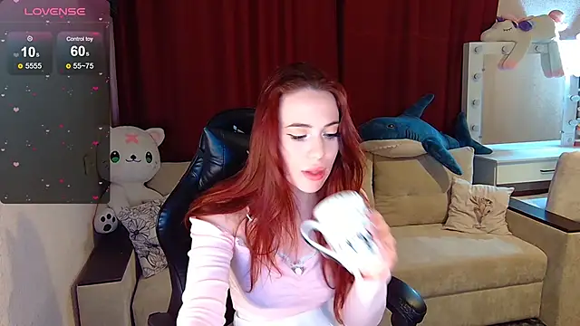 Snapshot of Sidney_blush chatting on November 2025 05:31:01 AM Sidney blush online show from November 2025 05:31:01 AM