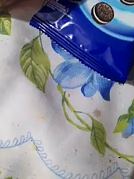 Adee21e online show from November 2025 02:54:02 AM