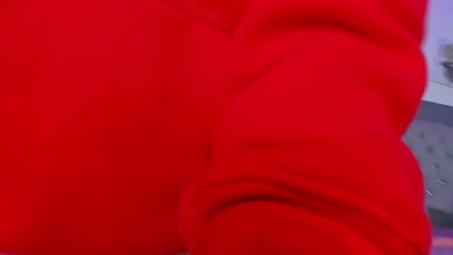 Snapshot of Kylie2211 chatting on January 2025 03:09:02 AM Kylie2211 online show from January 2025 03:09:02 AM