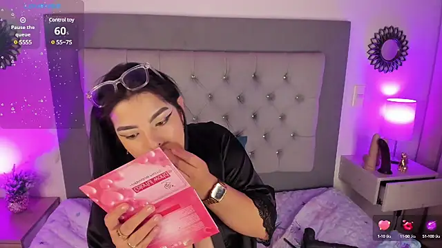 Snapshot of Kylie2211 chatting on February 2025 08:10:01 AM Kylie2211 online show from February 2025 08:10:01 AM