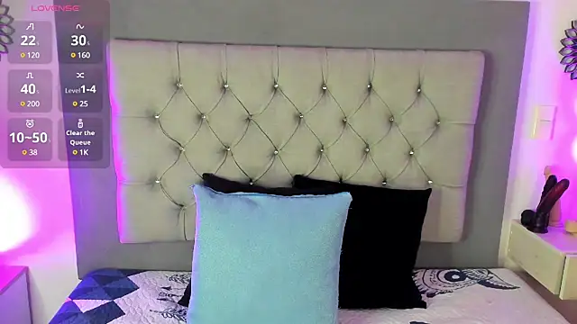 Snapshot of Kylie2211 chatting on March 2025 12:18:02 PM Kylie2211 online show from March 2025 12:18:02 PM