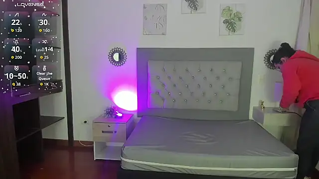 Snapshot of Kylie2211 chatting on September 2025 02:57:01 AM Kylie2211 online show from September 2025 02:57:01 AM