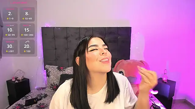 Snapshot of Kylie2211 chatting on November 2025 03:24:02 PM Kylie2211 online show from November 2025 03:24:02 PM