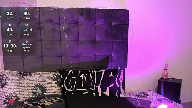 Snapshot of Kylie2211 chatting on November 2025 11:18:02 AM Kylie2211 online show from November 2025 11:18:02 AM