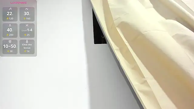 Kylie2211 online show from February 2026 11:49:01 PM