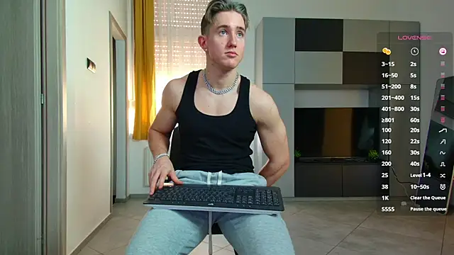 Snapshot of ChristianLevine_ chatting on September 2025 02:44:02 PM ChristianLevine online show from September 2025 02:44:02 PM