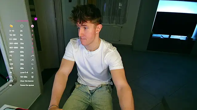 Snapshot of ChristianLevine_ chatting on October 2025 04:39:01 PM ChristianLevine online show from October 2025 04:39:01 PM