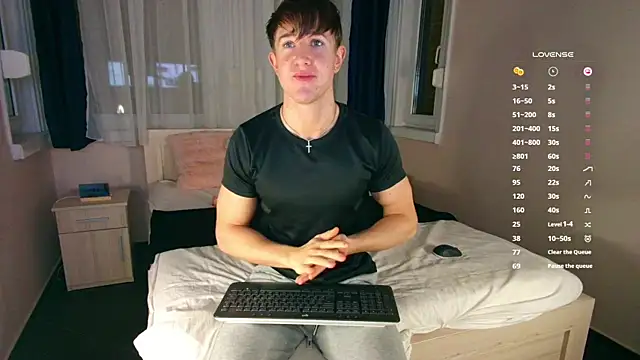 Snapshot of ChristianLevine_ chatting on November 2025 06:40:02 PM ChristianLevine online show from November 2025 06:40:02 PM