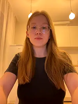 Eva Weyne online show from October 2025 08:27:02 PM