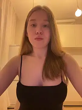 Snapshot of Eva_Weyne chatting on March 2026 08:26:02 PM Eva Weyne online show from March 2026 08:26:02 PM