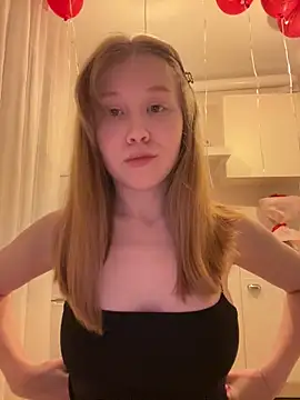 Snapshot of Eva_Weyne chatting on March 2026 09:26:01 PM Eva Weyne online show from March 2026 09:26:01 PM