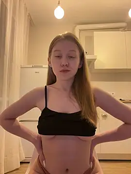 Snapshot of Eva_Weyne chatting on July 2026 09:56:02 PM Eva Weyne online show from July 2026 09:56:02 PM
