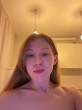 Snapshot of Eva_Weyne chatting on August 2026 09:28:01 PM Eva Weyne online show from August 2026 09:28:01 PM