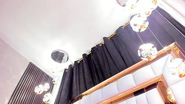 SarayRoyse online show from March 2025 10:21:01 PM