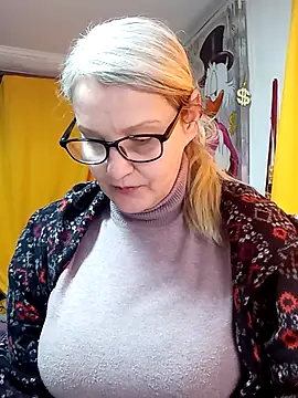 irinamaux online show from March 2026 06:49:01 AM