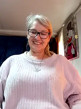 Snapshot of irinamaux chatting on May 2026 06:43:02 AM irinamaux online show from May 2026 06:43:02 AM