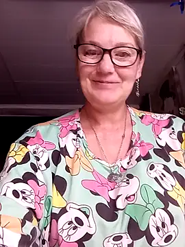Snapshot of irinamaux chatting on June 2026 06:16:01 AM irinamaux online show from June 2026 06:16:01 AM