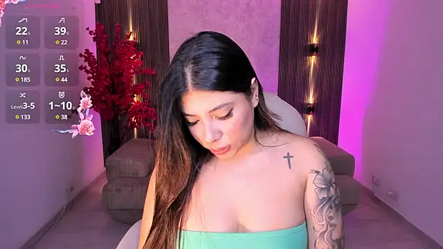 Snapshot of celeste_rosse chatting on January 2025 03:15:01 AM celeste rosse online show from January 2025 03:15:01 AM
