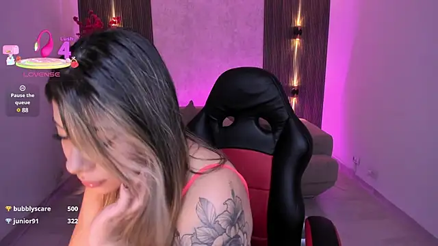 Snapshot of celeste_rosse chatting on March 2025 06:52:02 AM celeste rosse online show from March 2025 06:52:02 AM