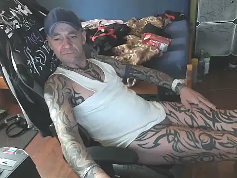 Snapshot of Tomi18cmm2 chatting on September 2025 01:16:02 PM Tomi18cmm2 online show from September 2025 01:16:02 PM