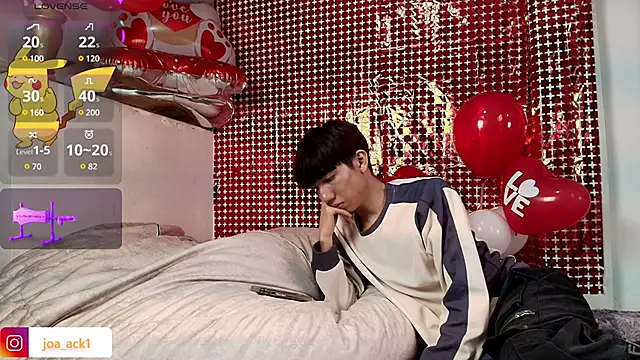 Levii Ackermann online show from February 2025 10:18:01 PM