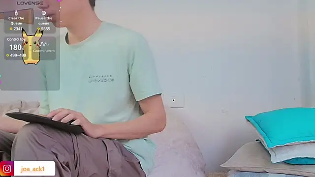 Levii Ackermann online show from February 2025 02:33:01 PM