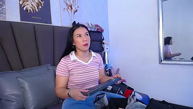 Snapshot of Sofi_Perez_ chatting on May 2026 11:16:01 AM Sofi Perez online show from May 2026 11:16:01 AM