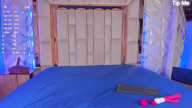 nicole cooper   online show from November 2025 07:49:02 PM