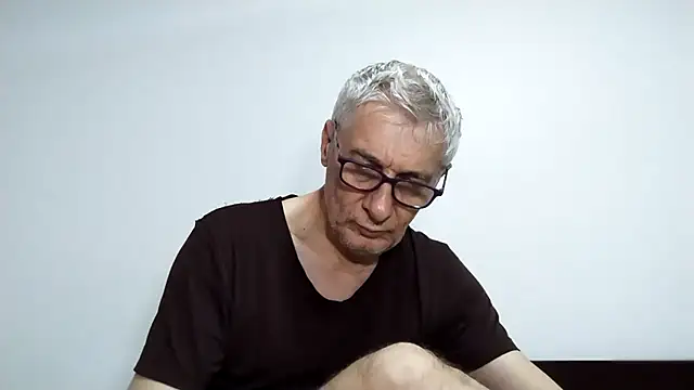 BIGUNCUTHARDCOCK online show from February 2026 01:35:02 AM