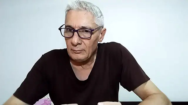 BIGUNCUTHARDCOCK online show from April 2026 12:43:02 AM