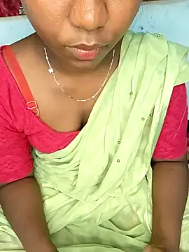 Snapshot of tamilachi4u chatting on January 2025 02:25:01 PM tamilachi4u online show from January 2025 02:25:01 PM