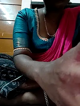 Snapshot of tamilachi4u chatting on December 2025 01:49:02 PM tamilachi4u online show from December 2025 01:49:02 PM