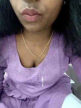 Snapshot of tamilachi4u chatting on April 2026 05:52:01 AM tamilachi4u online show from April 2026 05:52:01 AM