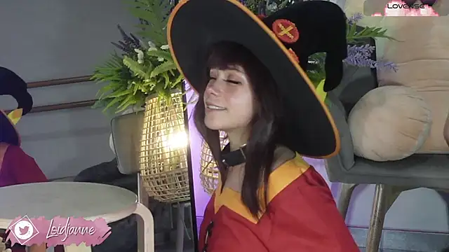 Snapshot of loIijanne chatting on April 2026 11:10:01 PM loIijanne online show from April 2026 11:10:01 PM