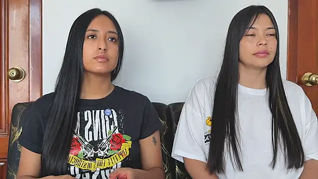 2SummerLove1 online show from November 2025 02:39:02 PM