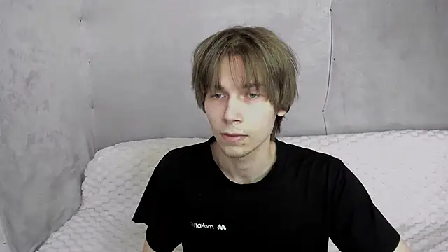 Makentoshi  online show from September 2025 07:30:02 AM