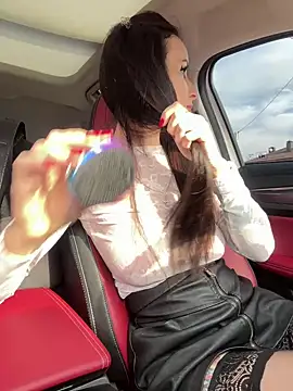 Snapshot of _AHHA_ chatting on March 2025 07:37:02 AM AHHA online show from March 2025 07:37:02 AM