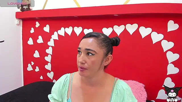 Snapshot of charlotte-11 chatting on March 2025 06:08:02 PM charlotte-11 online show from March 2025 06:08:02 PM