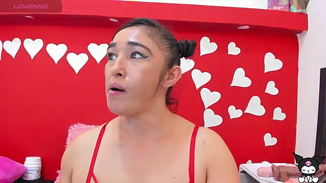 Snapshot of charlotte-11 chatting on March 2025 09:15:02 PM charlotte-11 online show from March 2025 09:15:02 PM