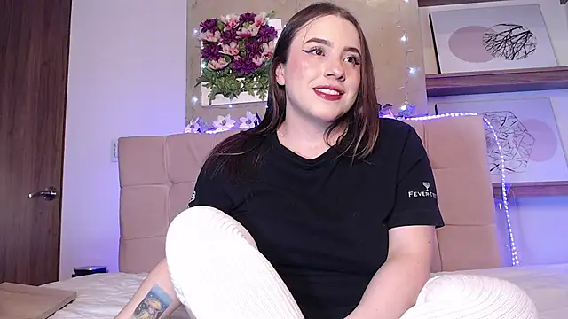 Linaa morris online show from December 2024 04:45:02 AM