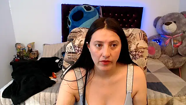 Snapshot of Lorenahot_06 chatting on April 2026 06:20:01 PM Lorenahot 06 online show from April 2026 06:20:01 PM