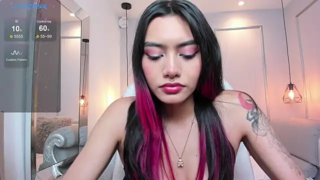 AzuraKindong online show from February 2025 07:14:01 PM