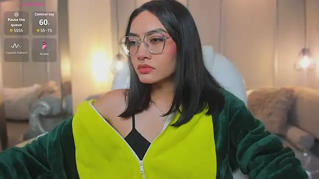 AzuraKindong online show from March 2026 07:32:01 PM