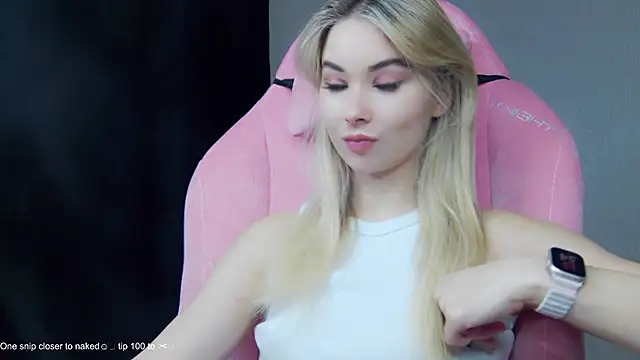 Snapshot of Haters__ chatting on December 2025 10:53:01 AM Haters online show from December 2025 10:53:01 AM