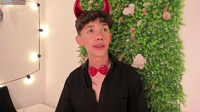 Tomy Rox online show from January 2025 08:48:02 PM