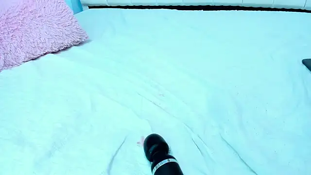 sophiia grey 1 online show from February 2025 01:25:01 AM