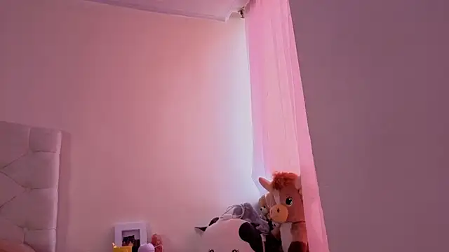 ChanellGV online show from April 2026 02:00:02 PM